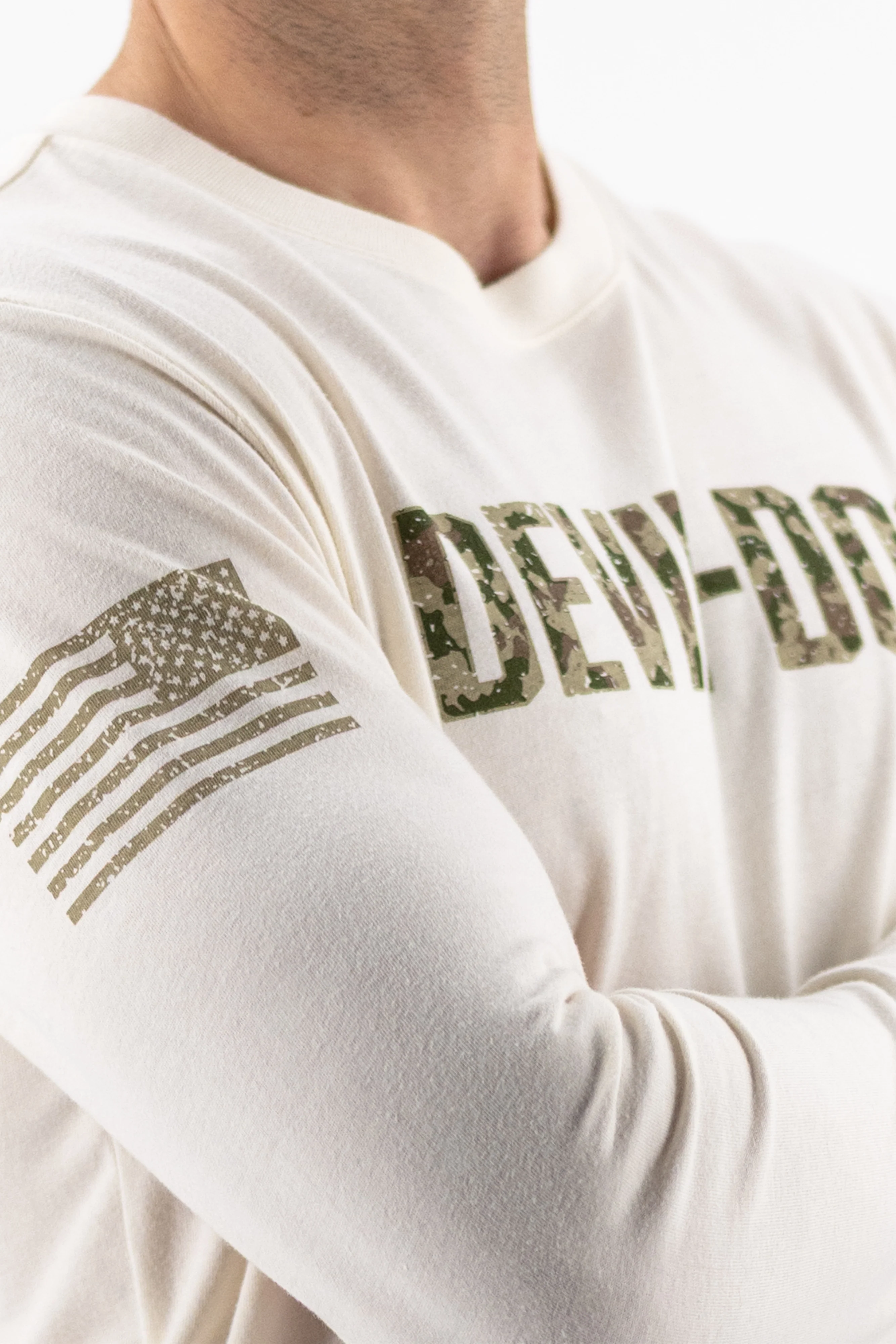 Graphic T-shirt – Camo - Image 3